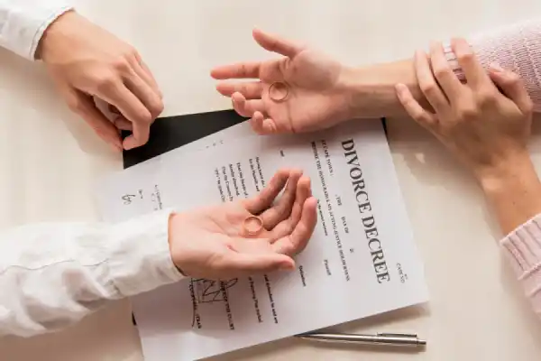 Imagen ¿Cómo divorciarse en Estados Unidos si eres inmigrante latino?