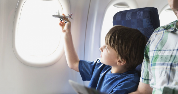 ¿Qué es un permiso de viaje para menores y cómo hacerlo?